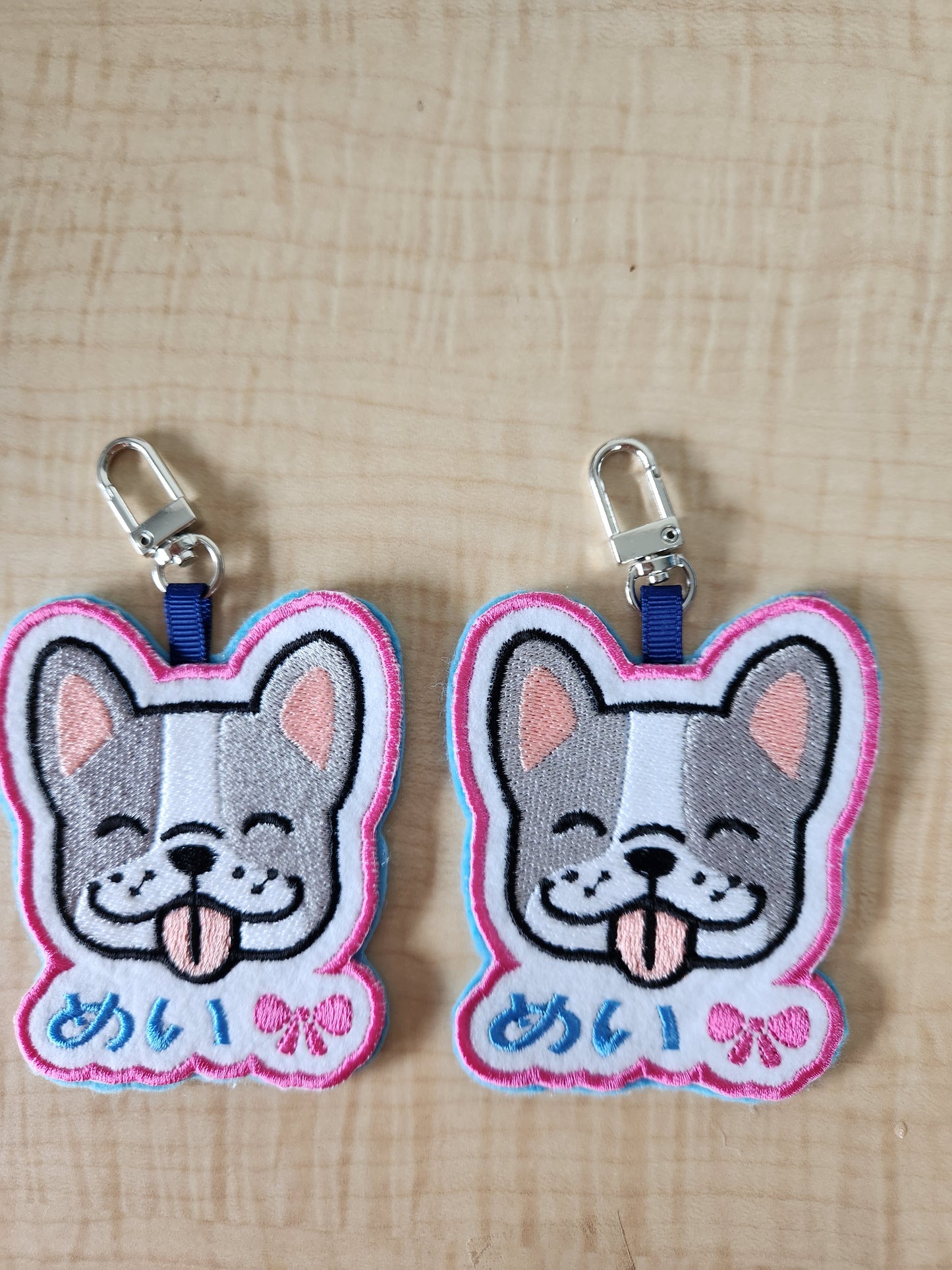 ミシン刺繍でつくったかわいフレブルネームタグ 両面もできます!