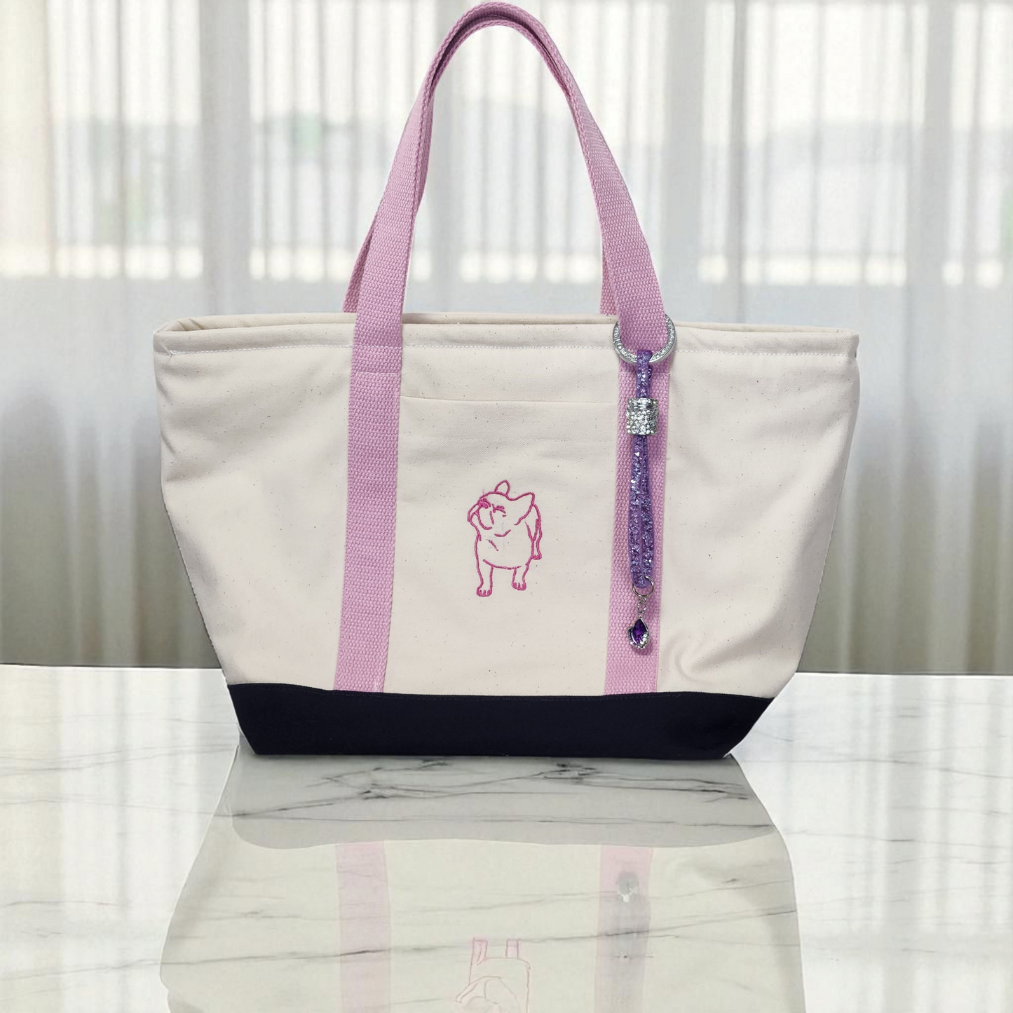 エレガンスと機能の両立、大人かわいい保冷に見えない保冷バッグ