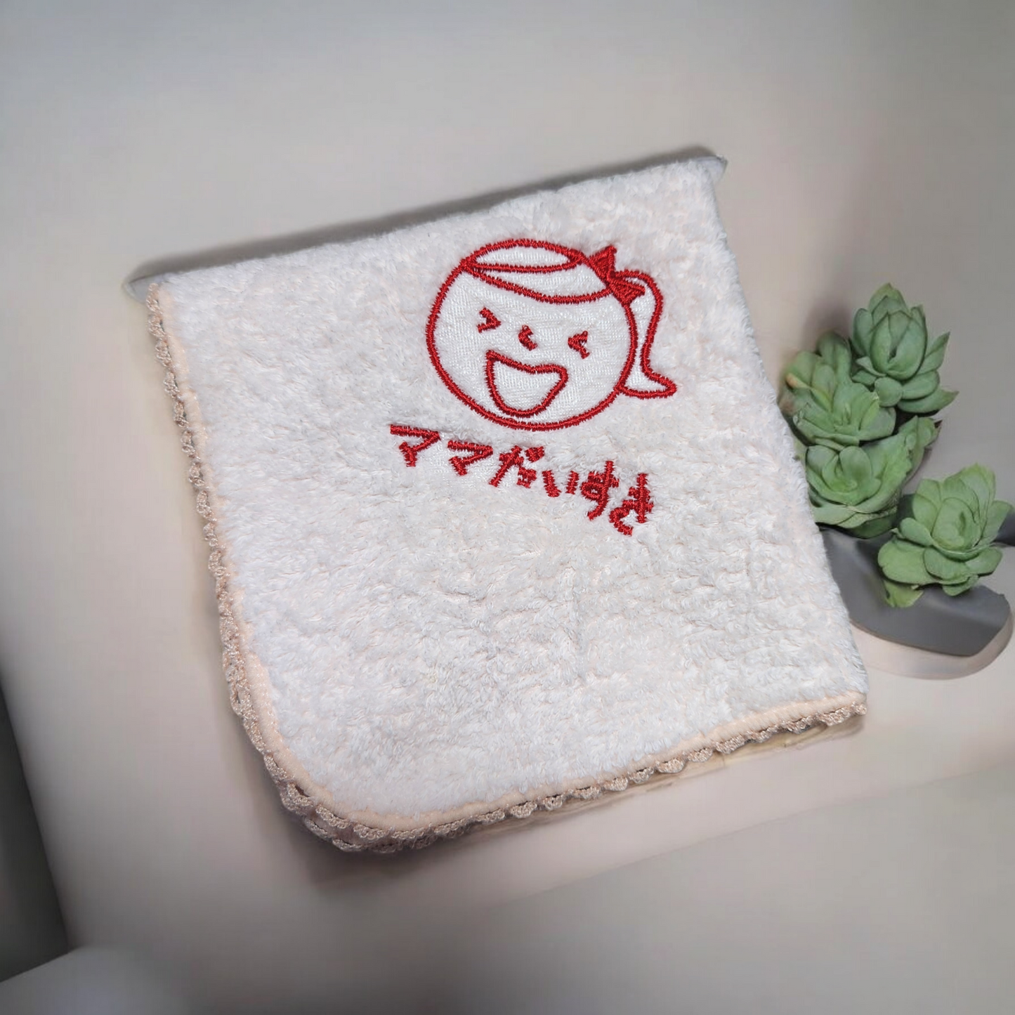 This is a drawing embroidery ticket. It can be used as a gift or for home use.