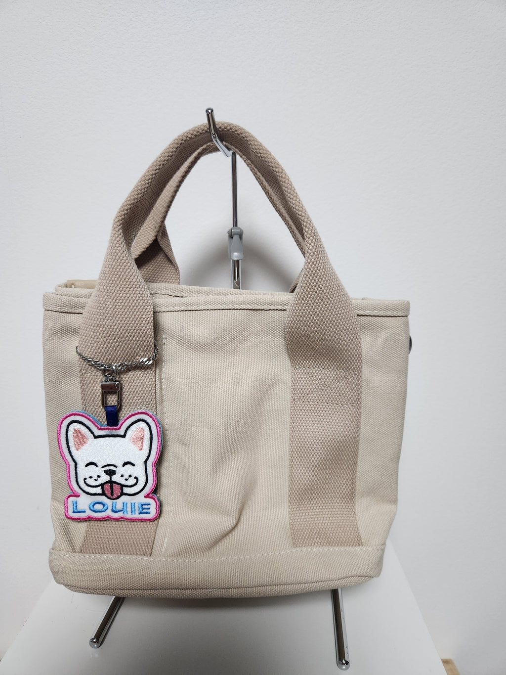 ミシン刺繍でつくったかわいフレブルネームタグ　両面もできます！