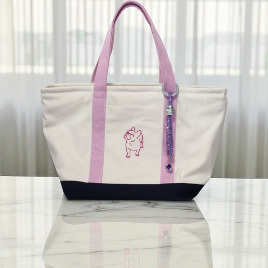 エレガンスと機能の両立、大人かわいい保冷に見えない保冷バッグ