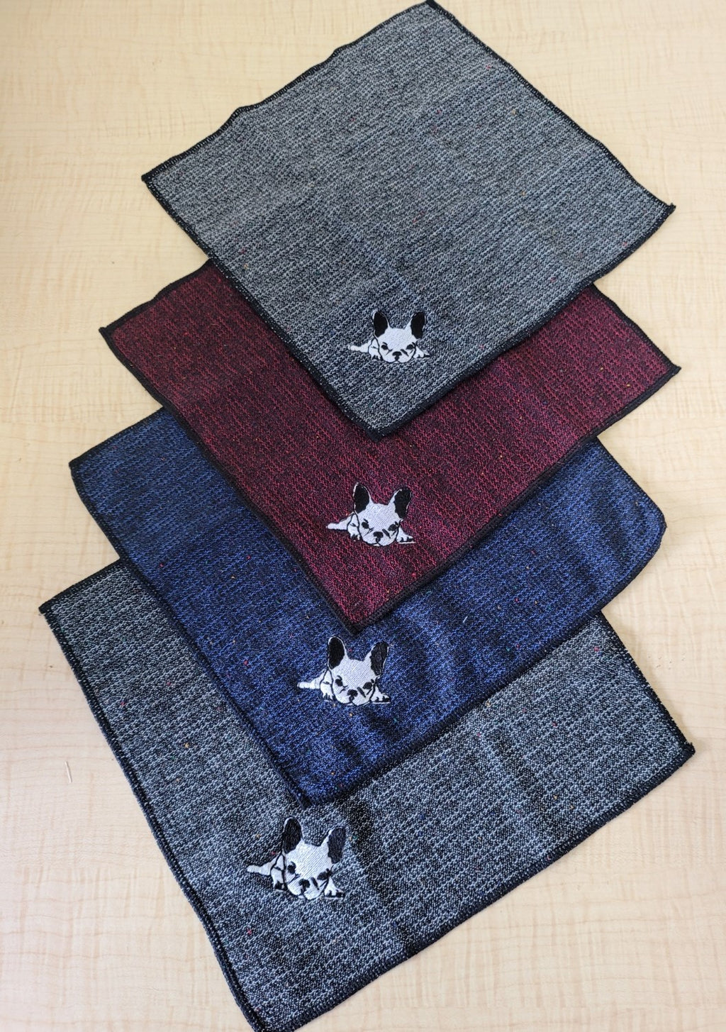 吸収性バツグン！フレブル刺繍タオルハンカチ
