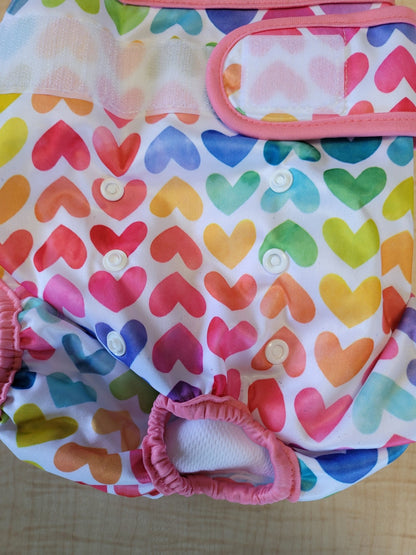 女の子用の布おむつ、サニタリーパンツ、おむつカバー　
