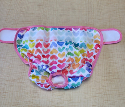 女の子用の布おむつ、サニタリーパンツ、おむつカバー　
